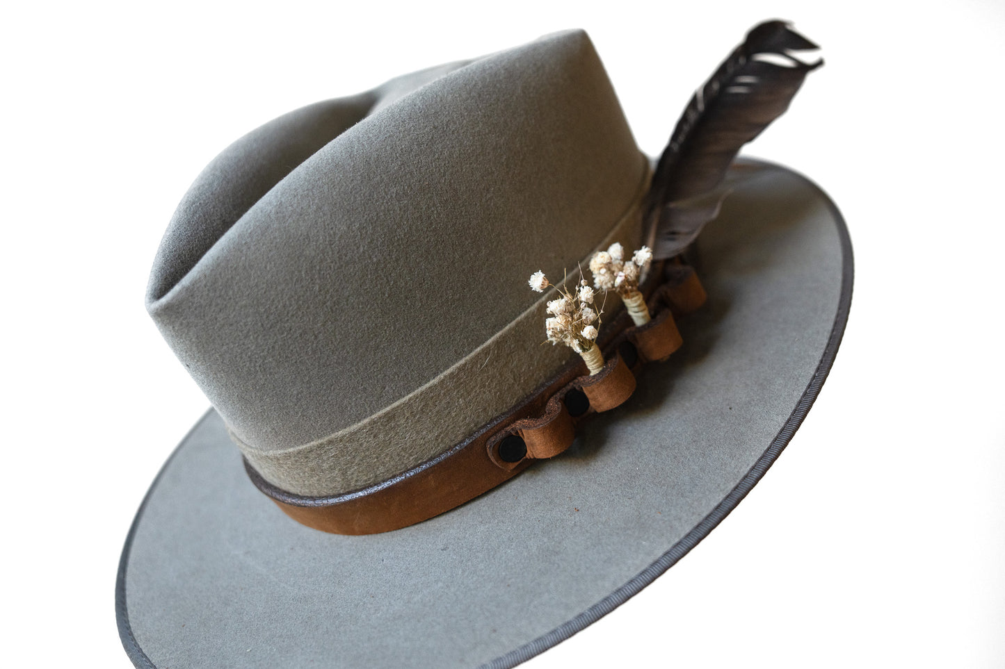 The Minimalist Hat 1698