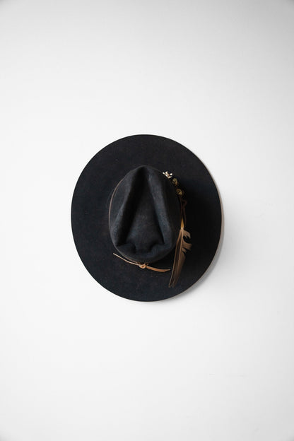 The Minimalist Hat 1704