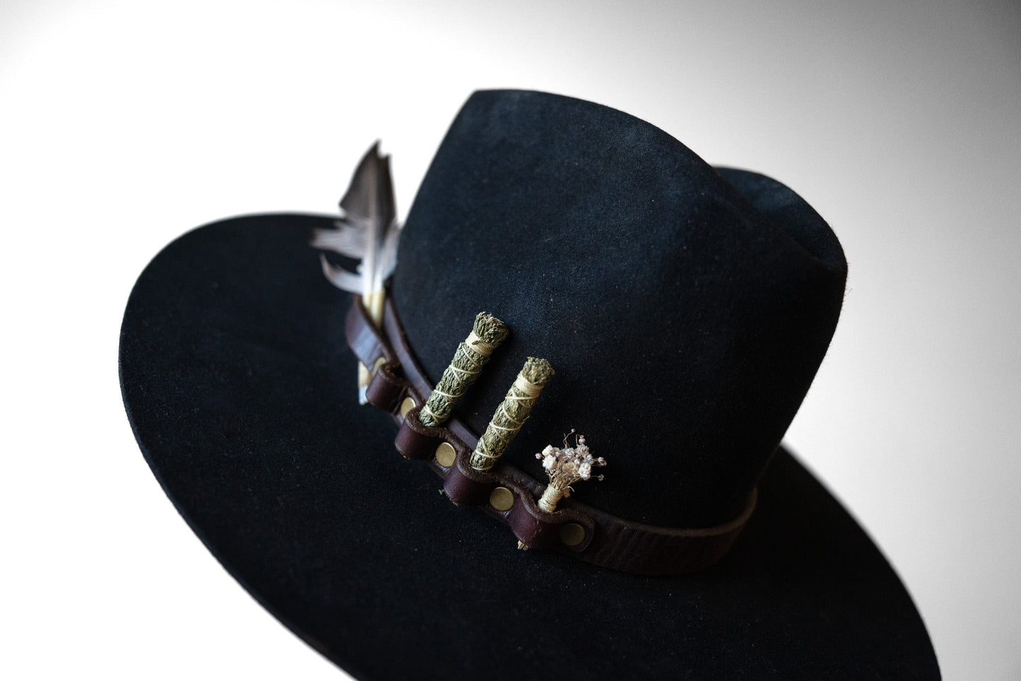 The Minimalist Hat 1704