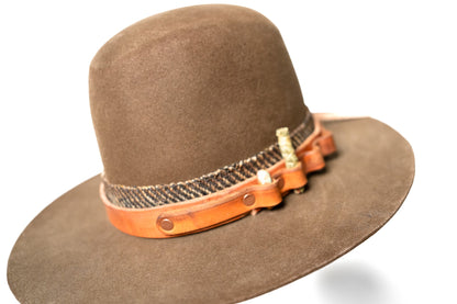 The Minimalist Hat 1720